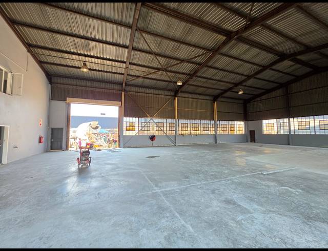 649M² WAREHOUSE TO LET IN WADEVILLE